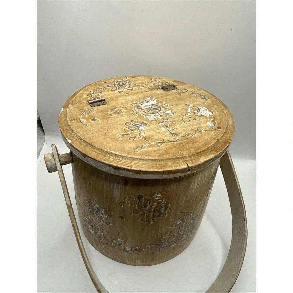 Antique Vintage  WOODEN FIRKIN SUGAR BUCKET Painted  Swing Handle & Lid